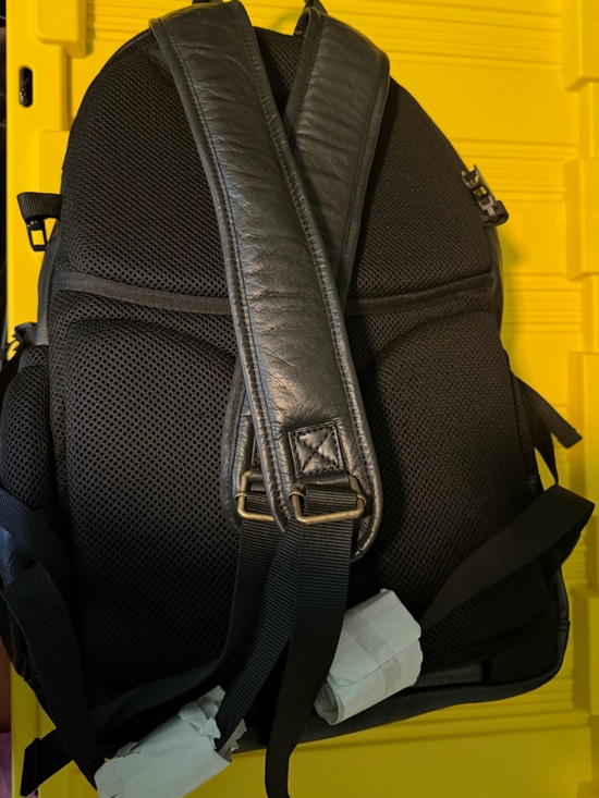 chaps leather backpack Farrier Apron 2mm Cowhide Leather, 29 inch Length, Adjustable Waist (28 inch-52 inch), Ergonomic Foam-Padded Thigh & Back Support, 4 Knife The Large Backpack is designed for life Black Leather Shotgun Chaps 